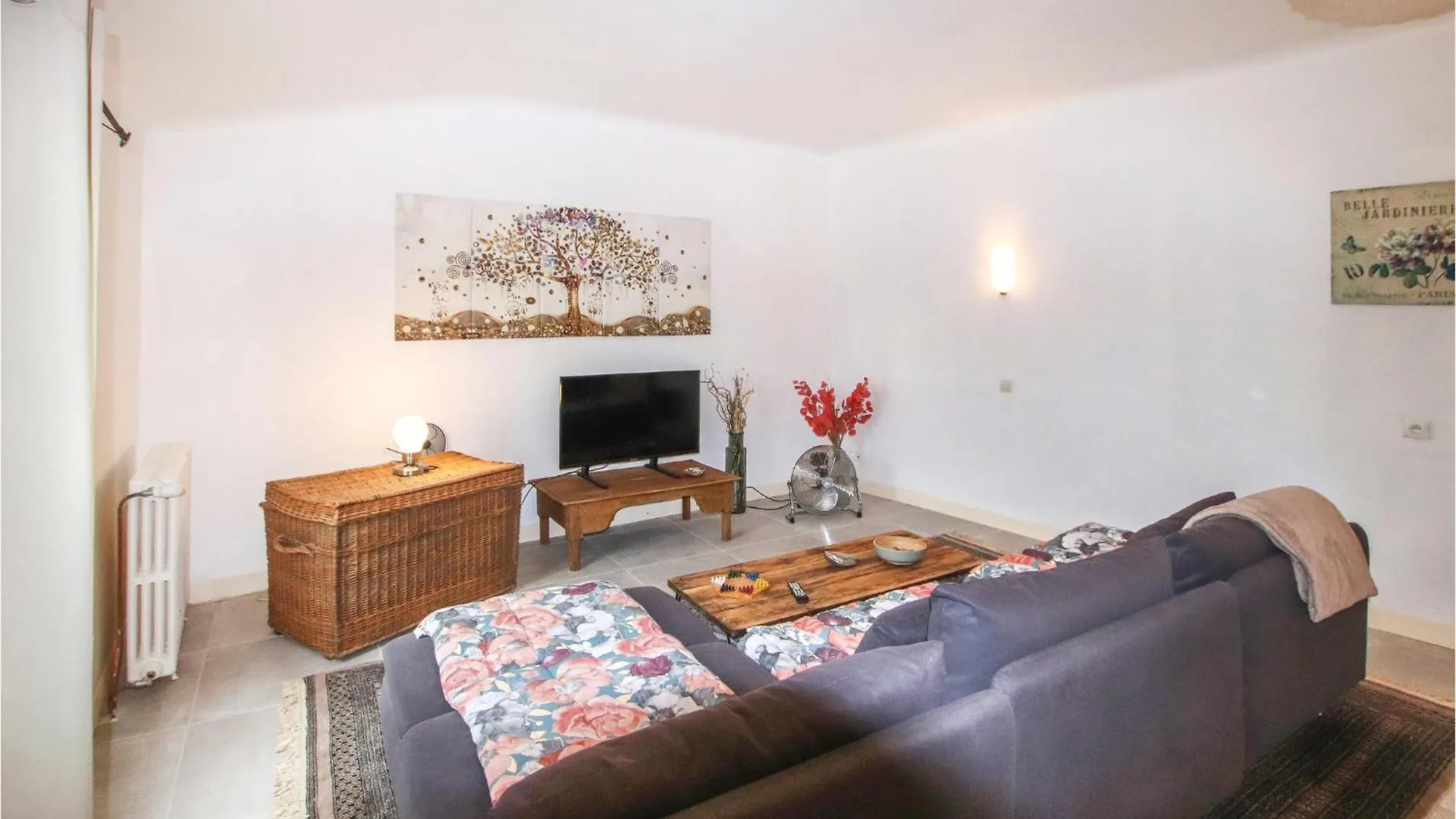 3 Bedroom Gorgeous Home In Salles Sous Bois